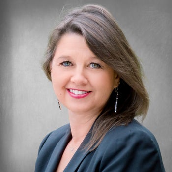 Portrait of Liz Luna, Senior Broker Associate, REALTOR®